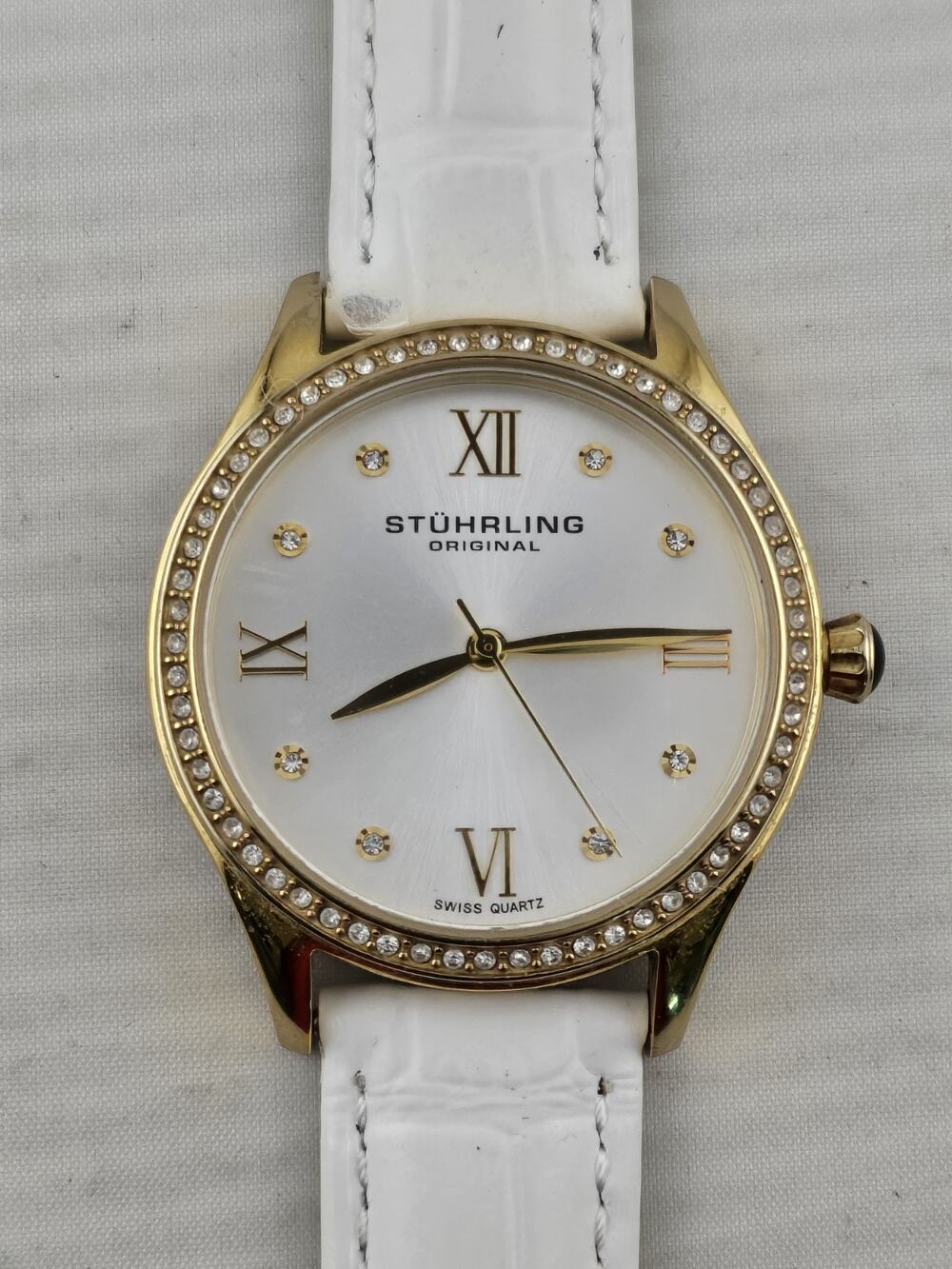 Ladies Stuhrling Vogue Swiss Crystals Quartz New Band &Battery Watch Runs
